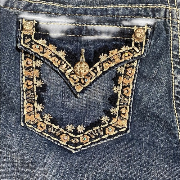 Women's Miss Me Blue Jeans with Silver Details - Picture 9 of 14